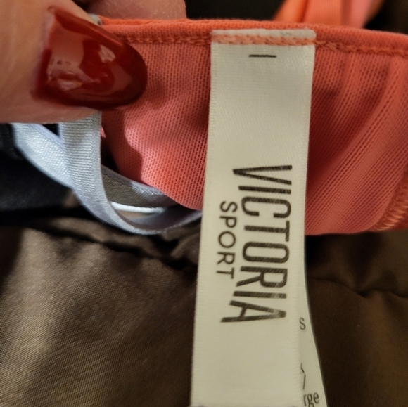 Victoria The Player pink Sports Bra Med - Picture 3 of 10